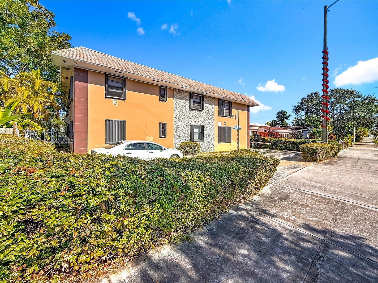 2335 NE 172nd St #3 North Miami Beach, FL 33160