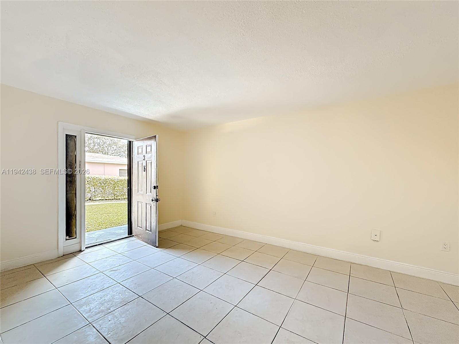 2335 NE 172nd St #3 North Miami Beach, FL 33160