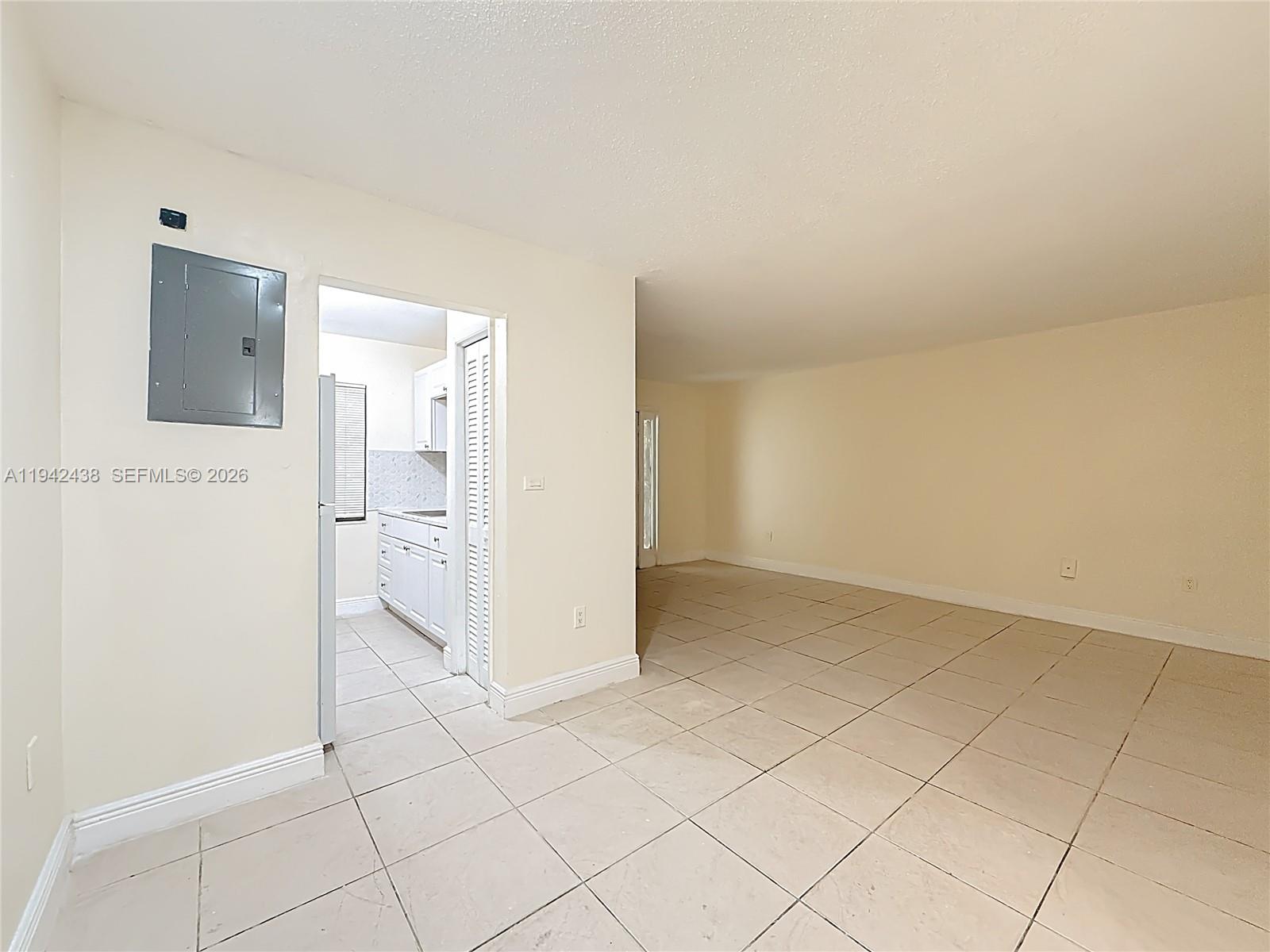2335 NE 172nd St #3 North Miami Beach, FL 33160