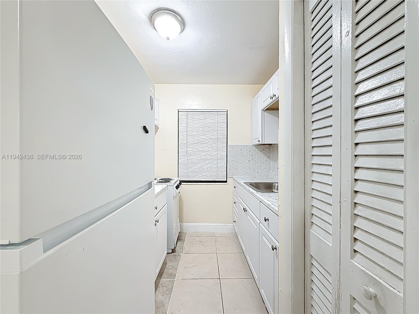 2335 NE 172nd St #3 North Miami Beach, FL 33160