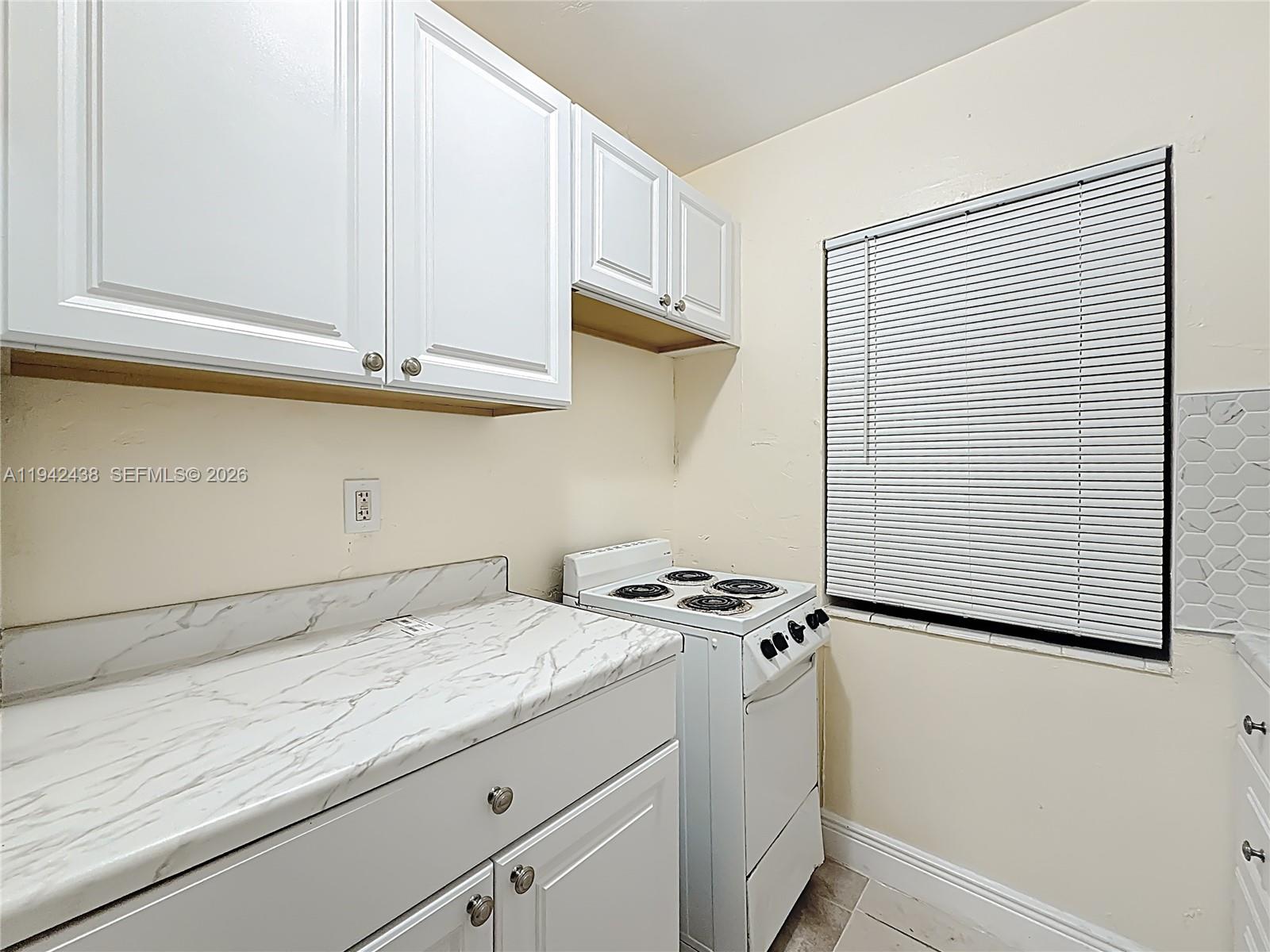 2335 NE 172nd St #3 North Miami Beach, FL 33160