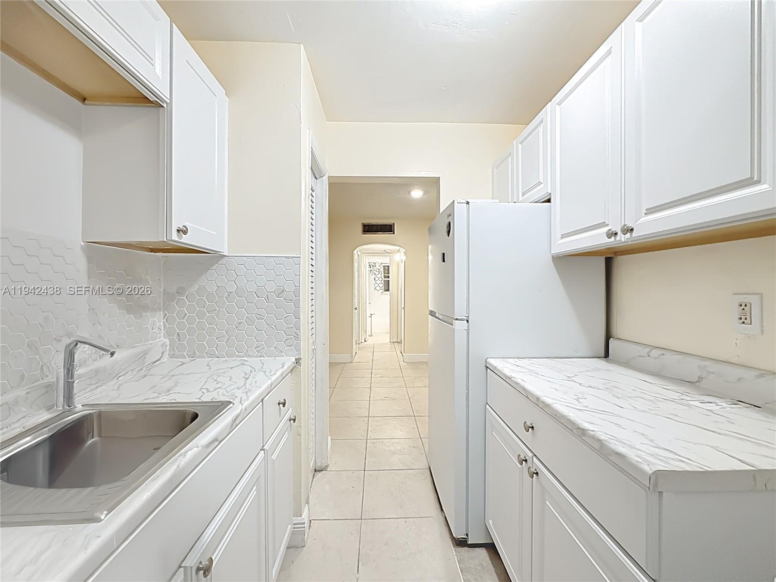 2335 NE 172nd St #3 North Miami Beach, FL 33160