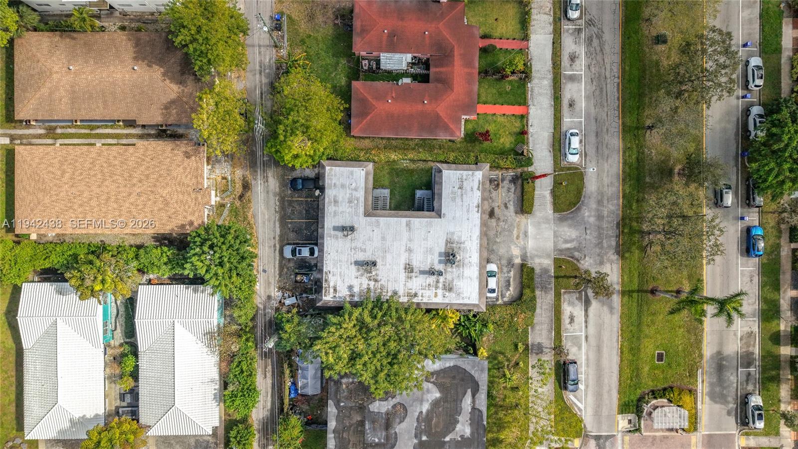 2335 NE 172nd St #3 North Miami Beach, FL 33160