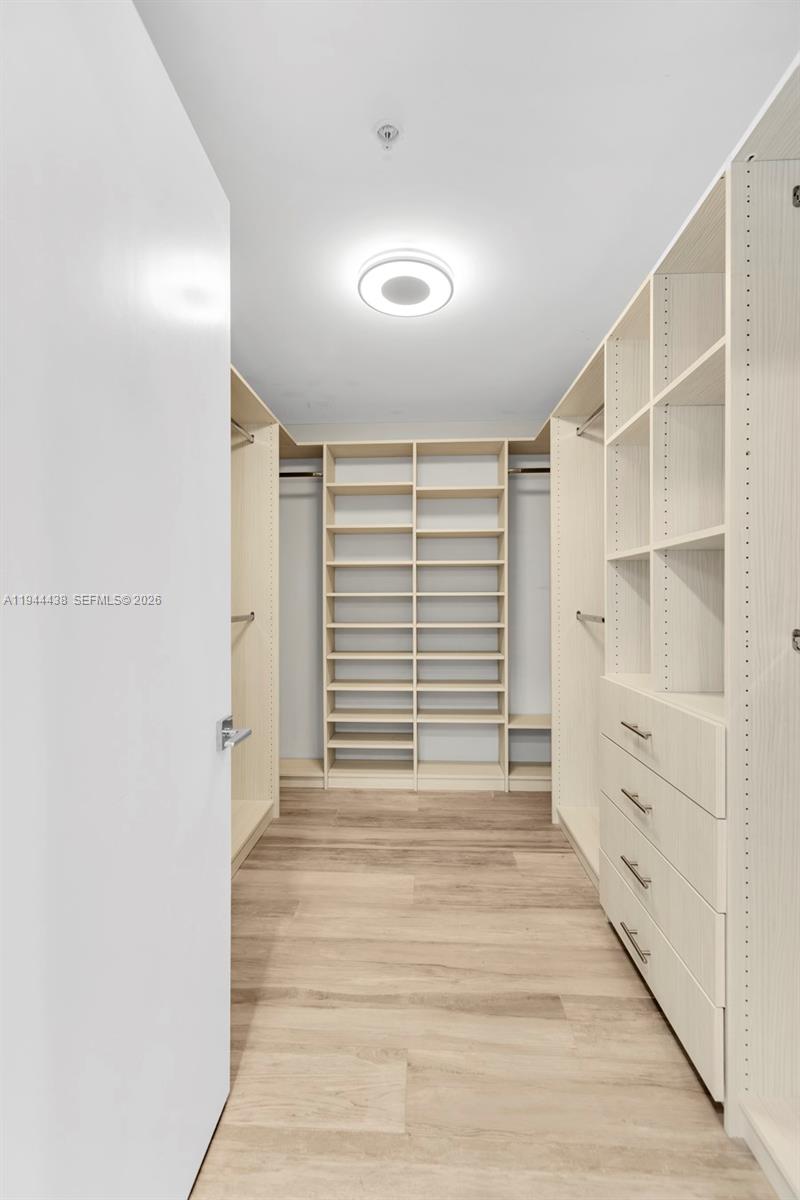 17301 Biscayne Blvd #1106 North Miami Beach, FL 33160