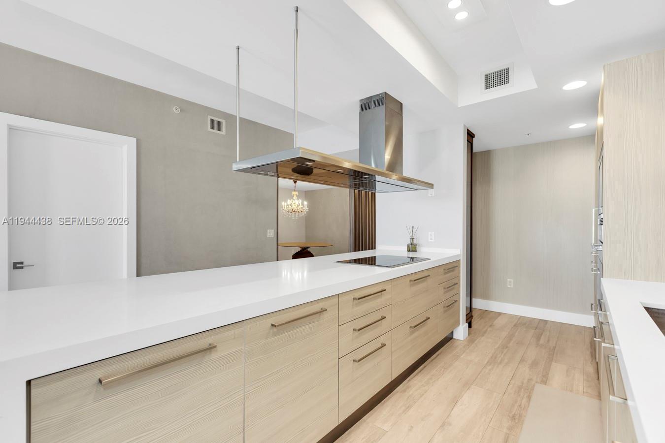 17301 Biscayne Blvd #1106 North Miami Beach, FL 33160