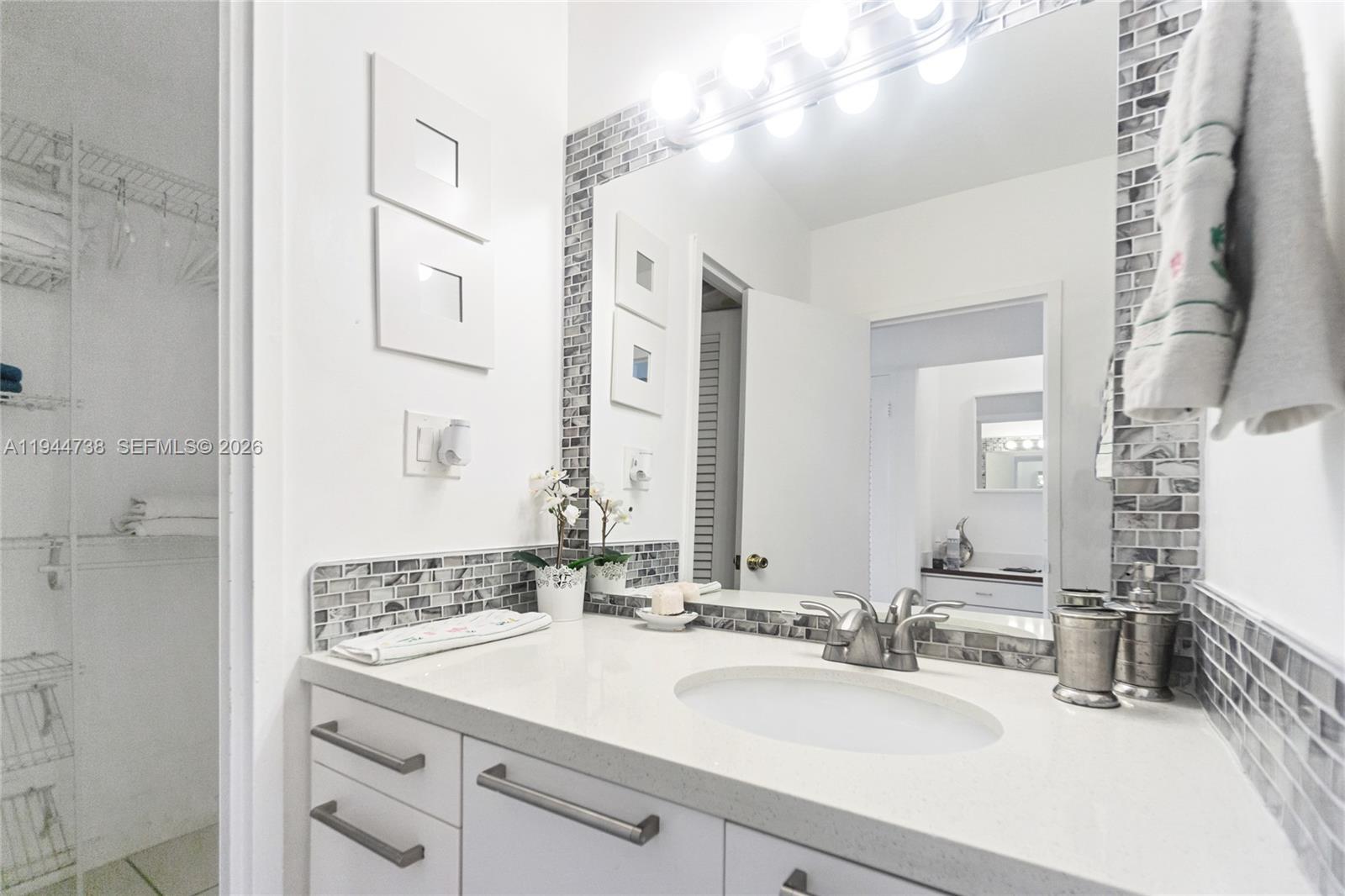 image The Decoplage16