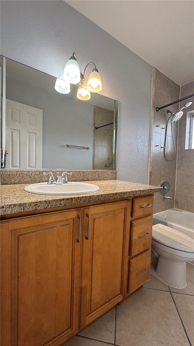 8475 SW 94th St #203E Miami, FL 33156