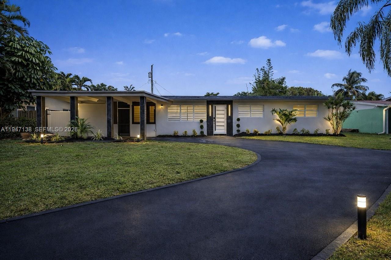 317 NW 27th St Wilton Manors, FL 33311