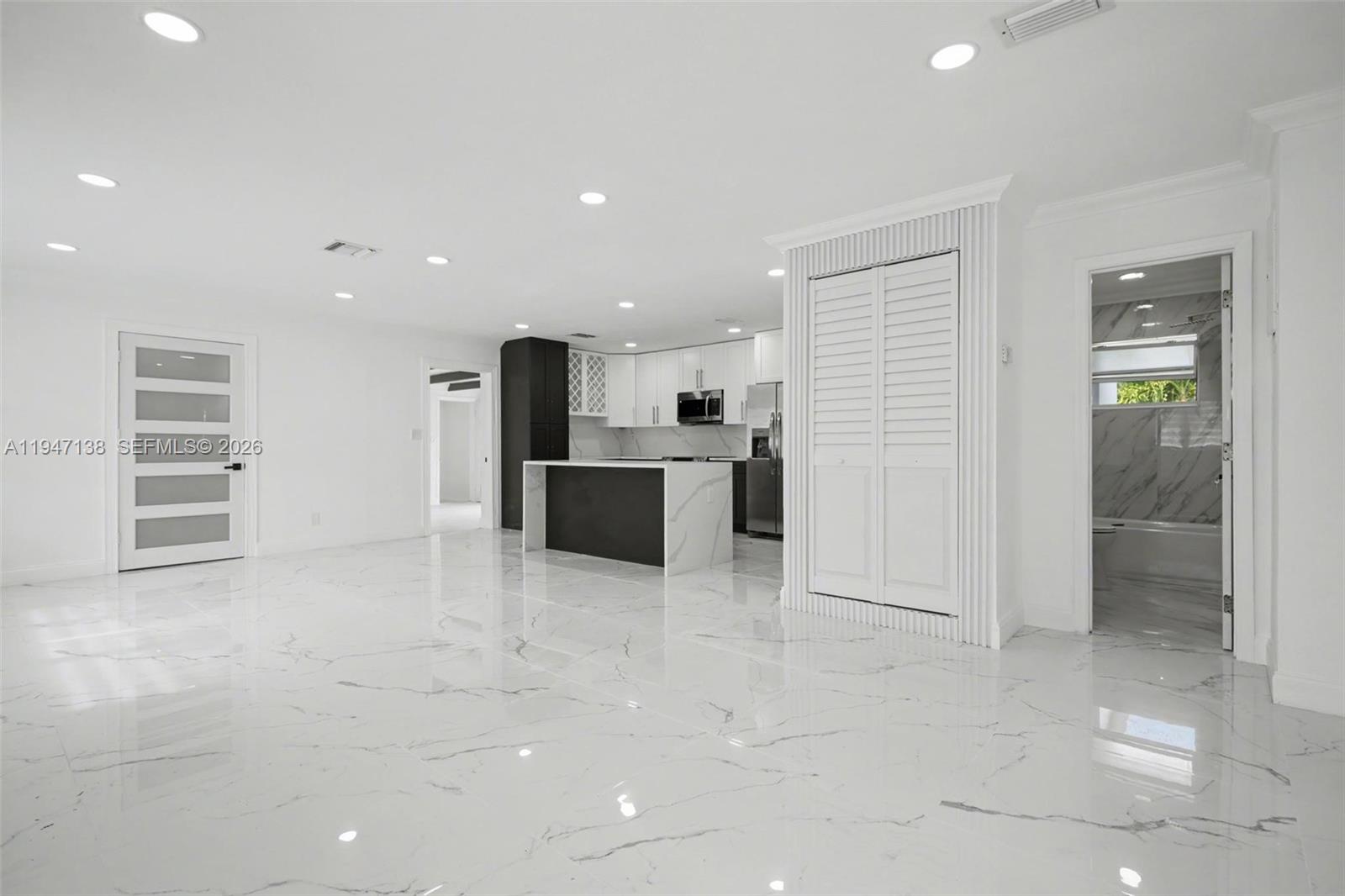 317 NW 27th St Wilton Manors, FL 33311