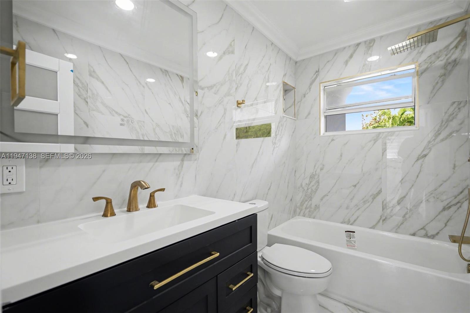 317 NW 27th St Wilton Manors, FL 33311