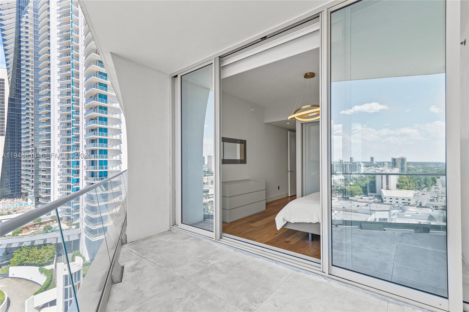 16901 Collins Ave #1203 Sunny Isles Beach, FL 33160