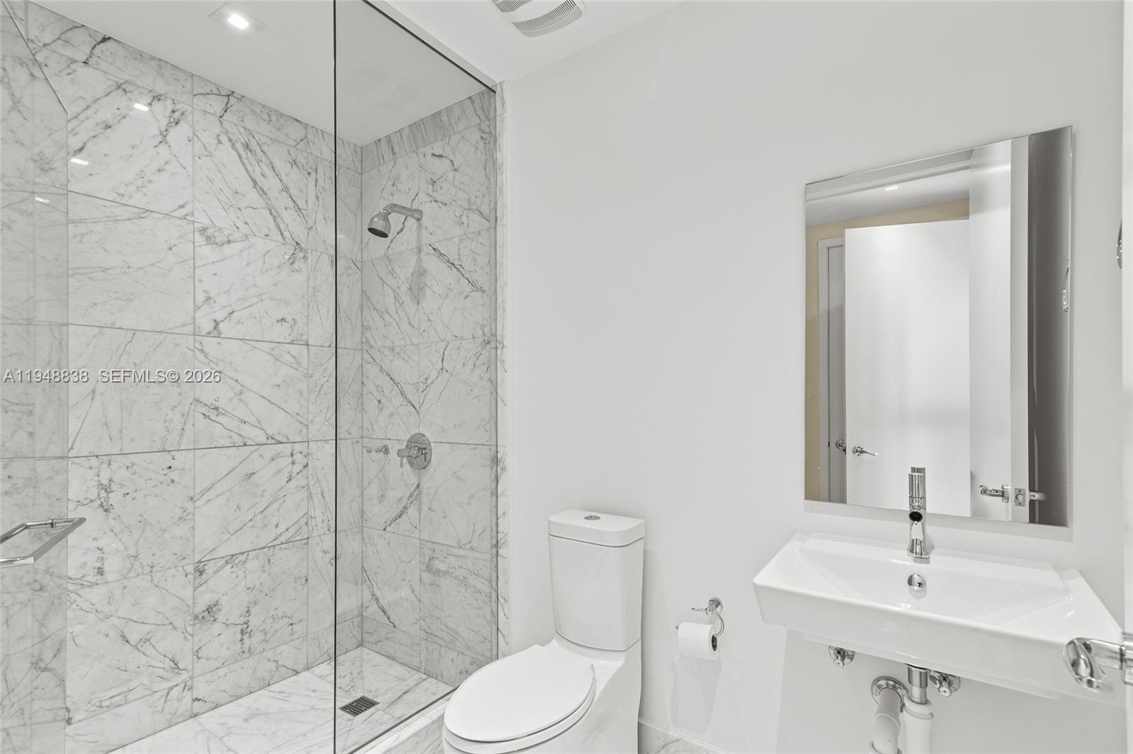 16901 Collins Ave #1203 Sunny Isles Beach, FL 33160