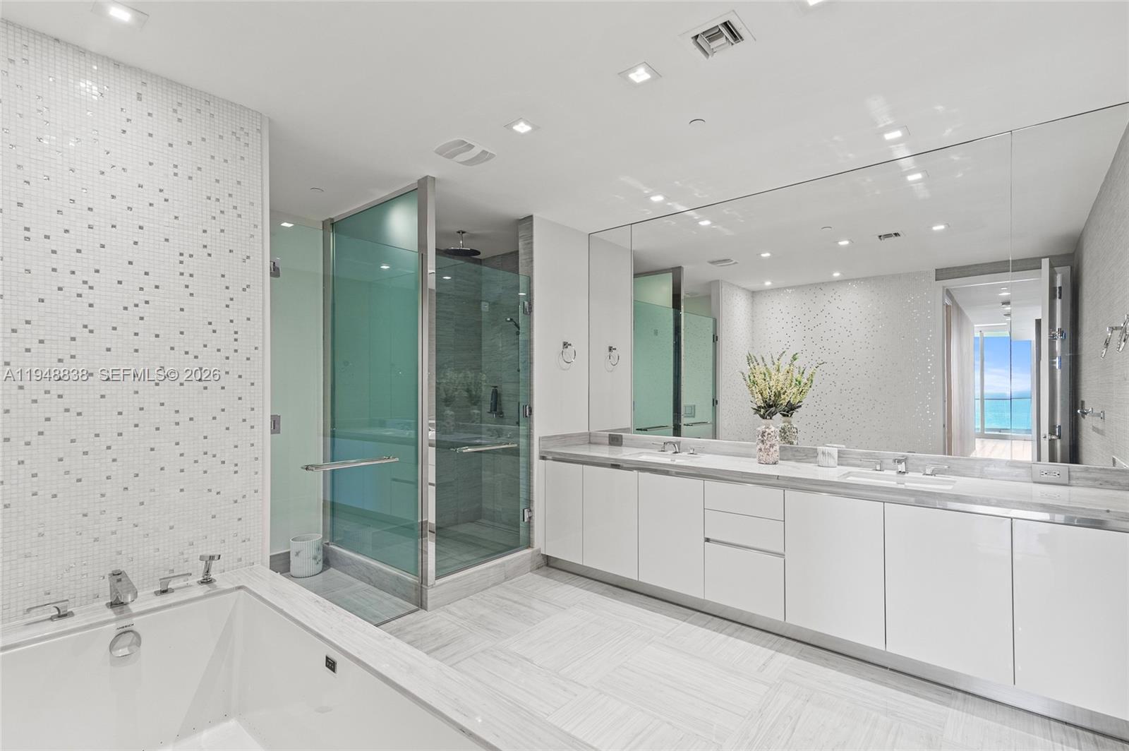 16901 Collins Ave #1203 Sunny Isles Beach, FL 33160