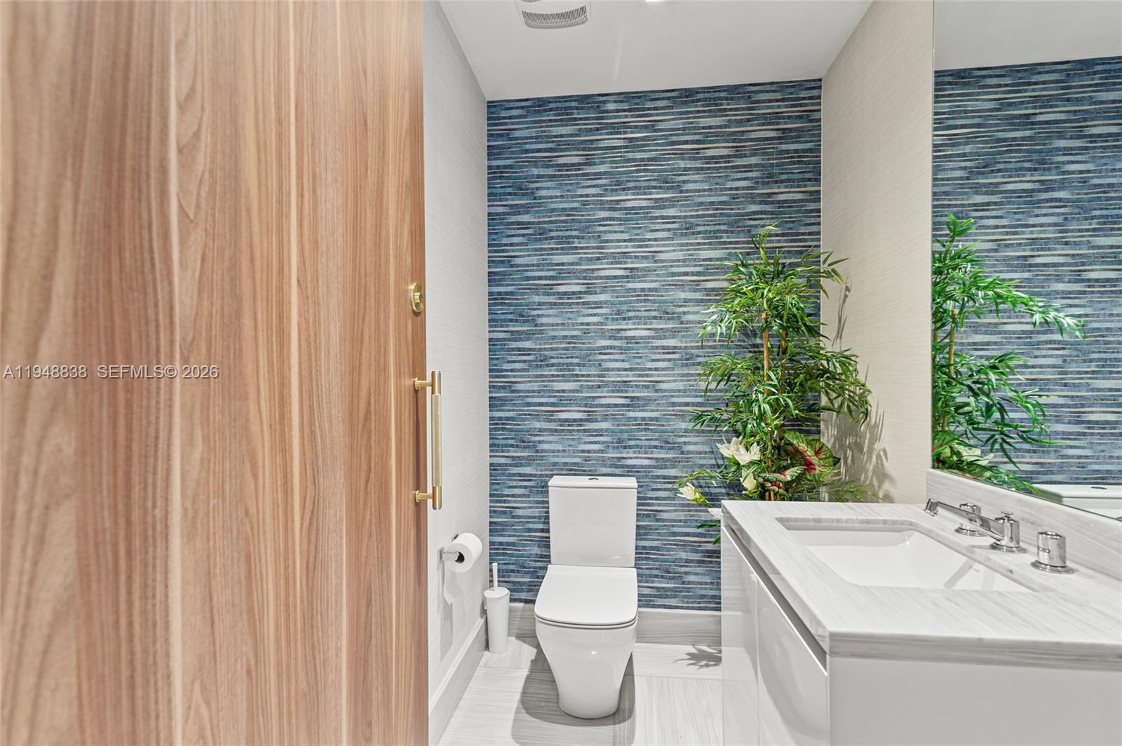 16901 Collins Ave #1203 Sunny Isles Beach, FL 33160