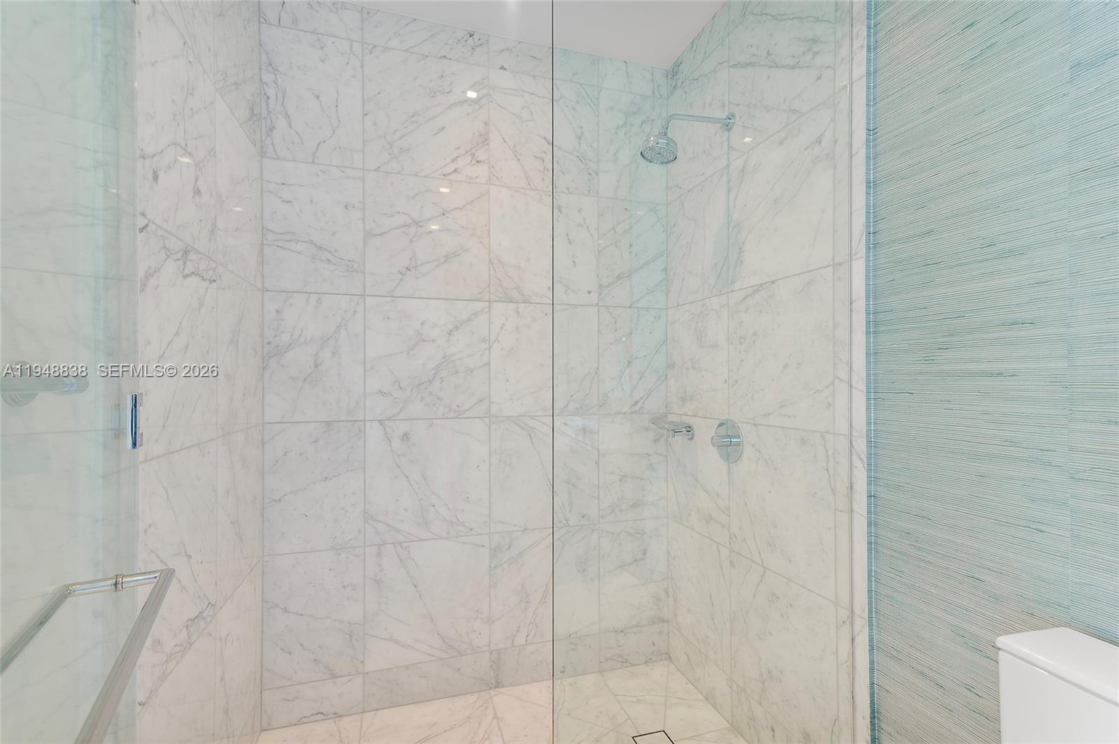 16901 Collins Ave #1203 Sunny Isles Beach, FL 33160