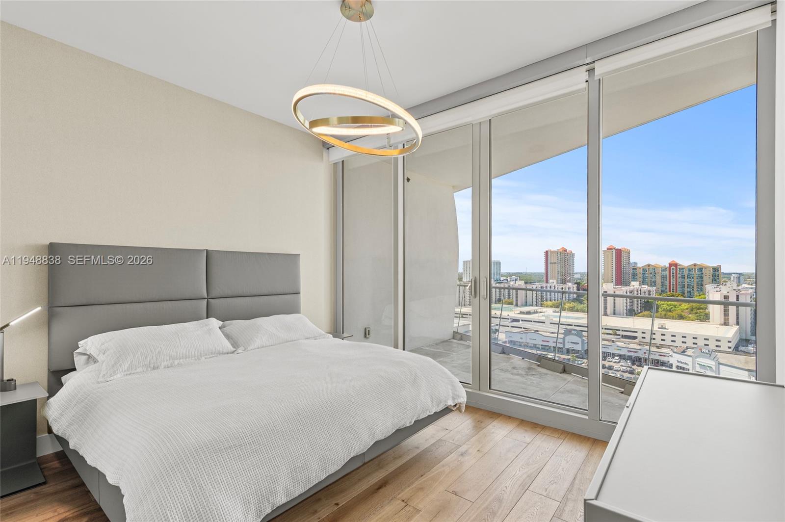 16901 Collins Ave #1203 Sunny Isles Beach, FL 33160