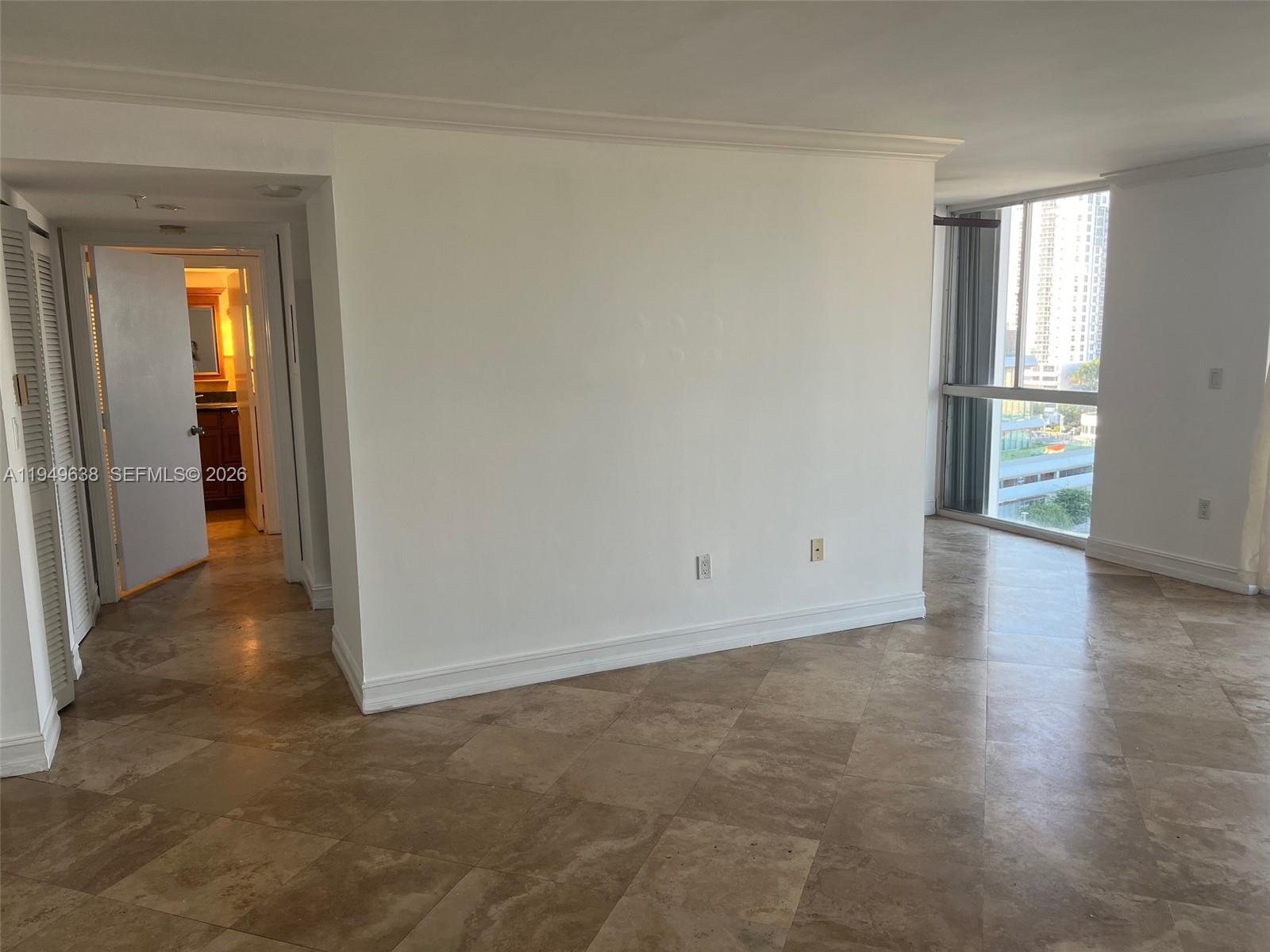 1688 West Ave #1005 Miami Beach, FL 33139
