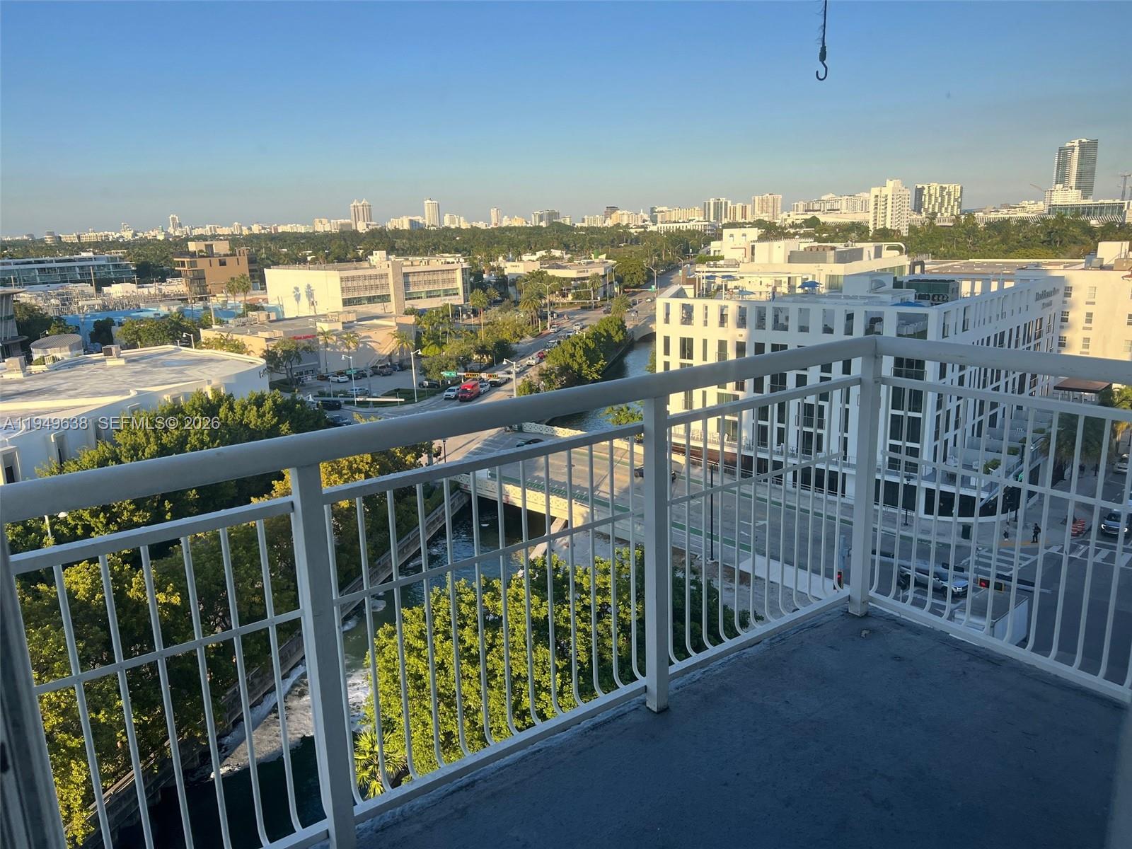 1688 West Ave #1005 Miami Beach, FL 33139