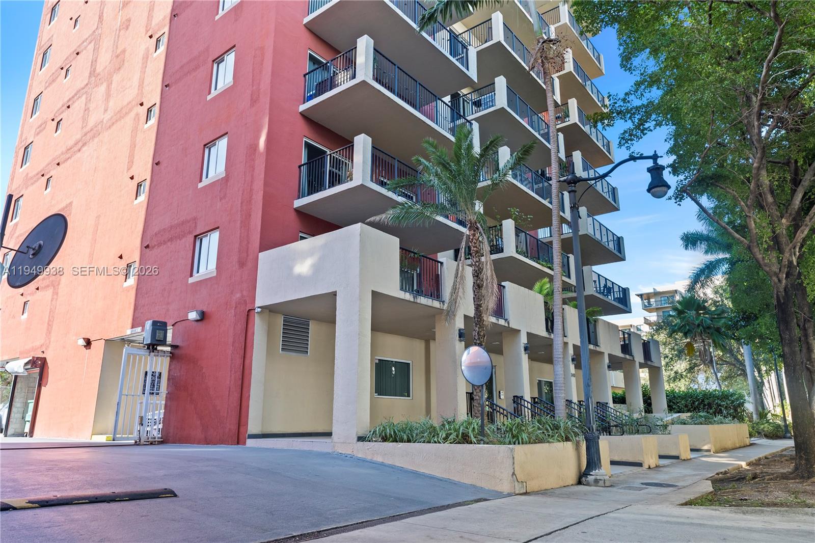 3410 Coral Way #PH-06