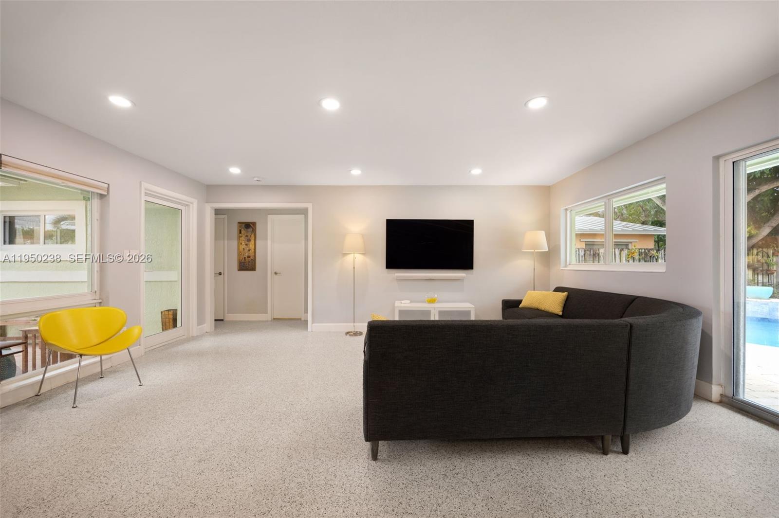 1734 W Las Olas Blvd Fort Lauderdale, FL 33312