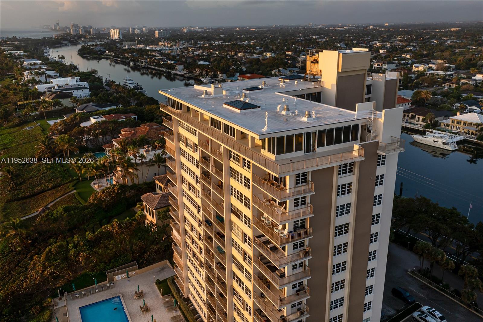 1021 Hillsboro Mile #RG Hillsboro Beach, FL 33062