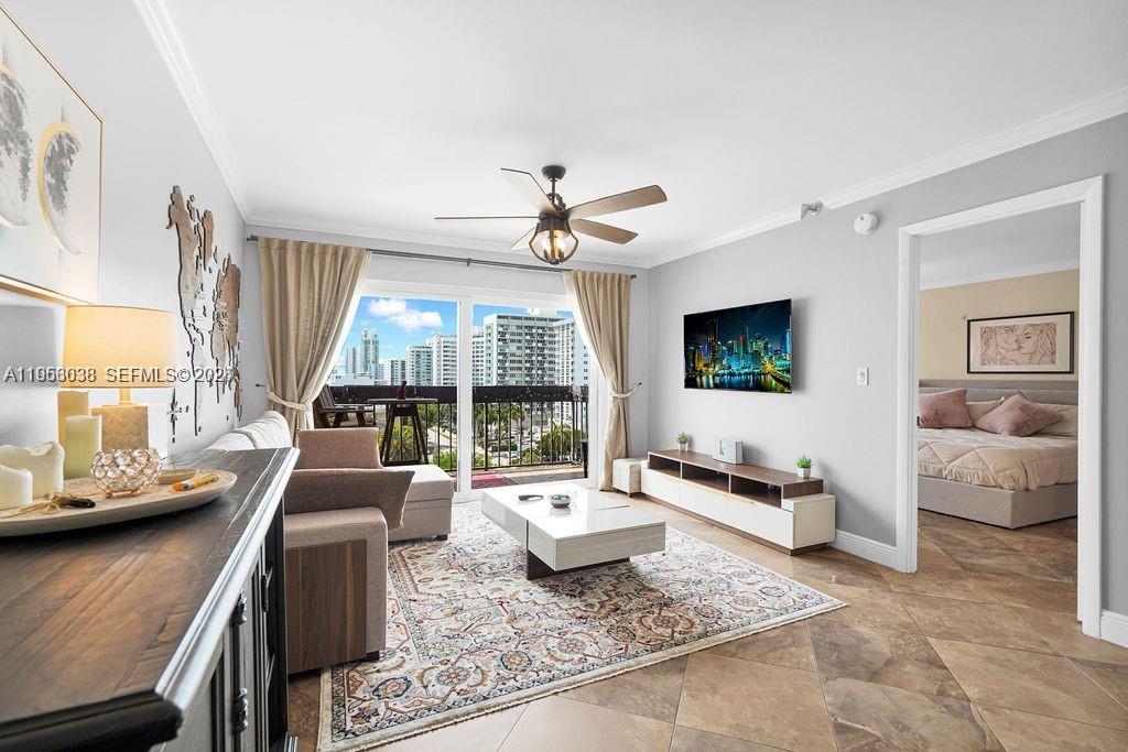 1345 West Ave #903 Miami Beach, FL 33139