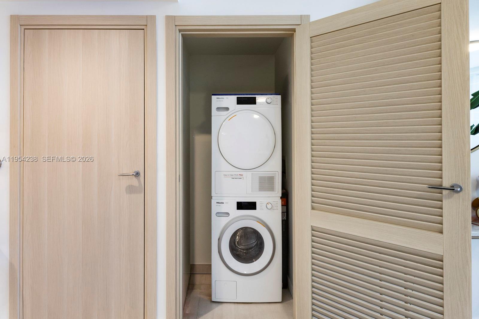 image Brickell Flatiron9