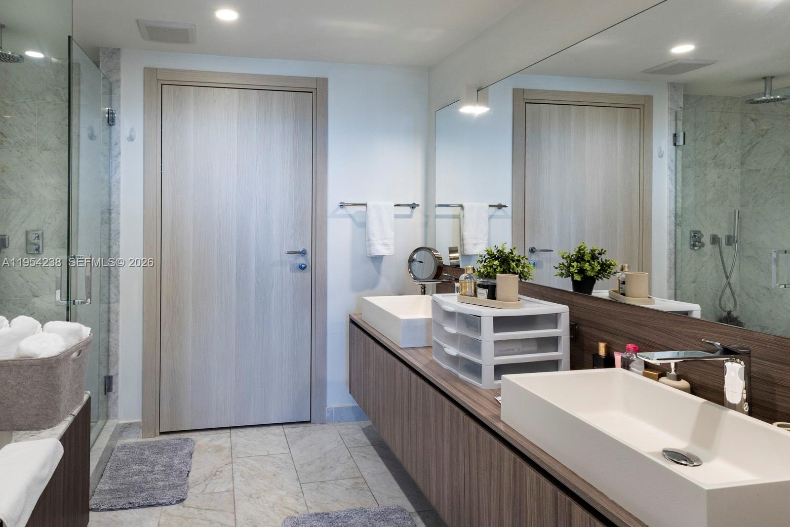 image Brickell Flatiron8