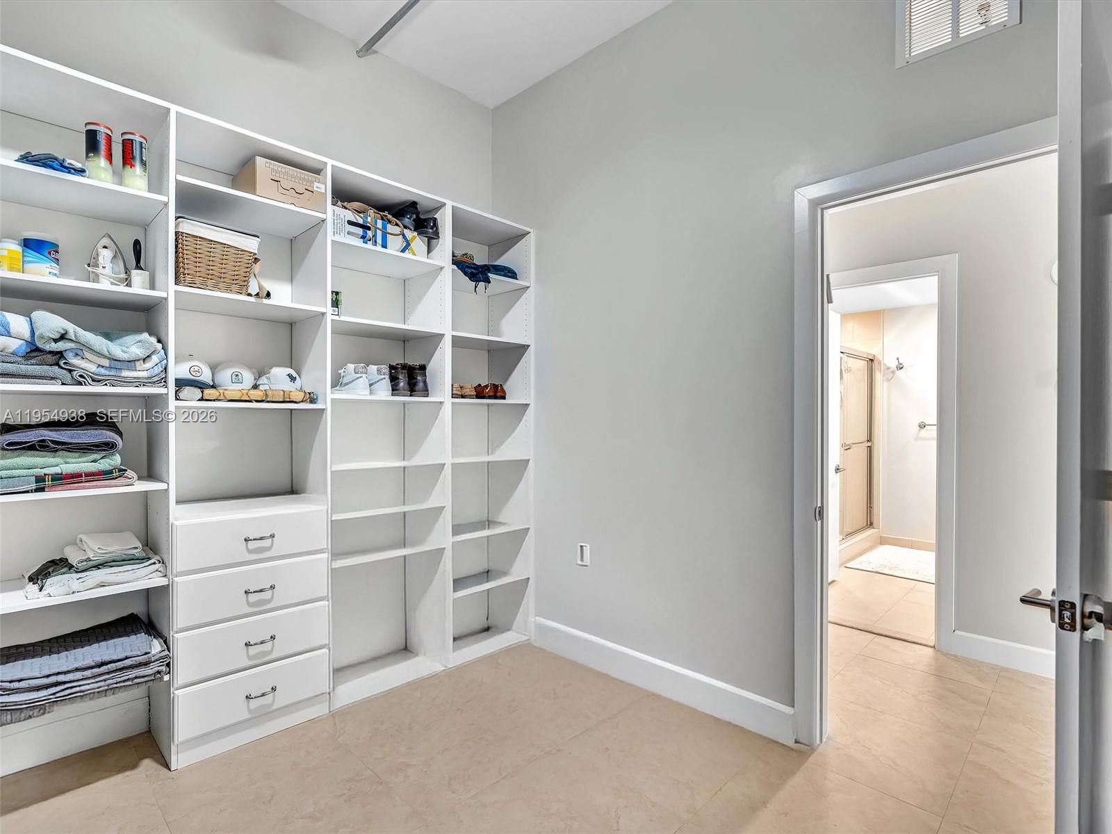 image Uptown Marina Lofts19