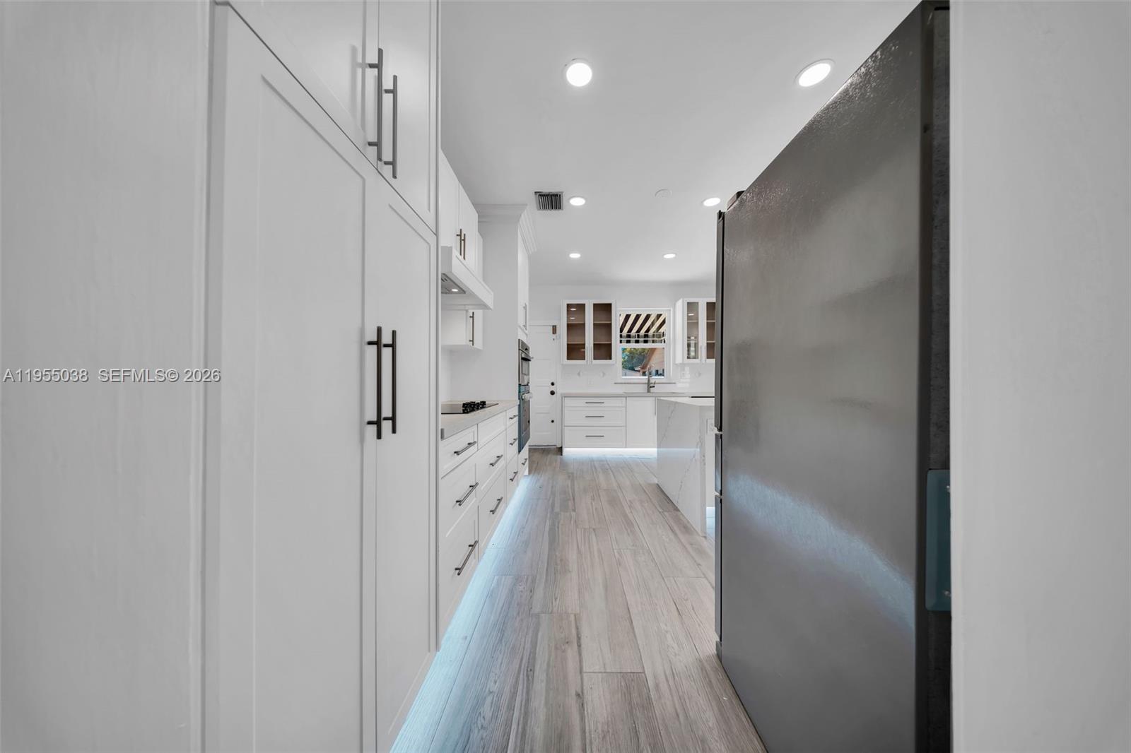 520 Morningside Dr Miami Springs, FL 33166