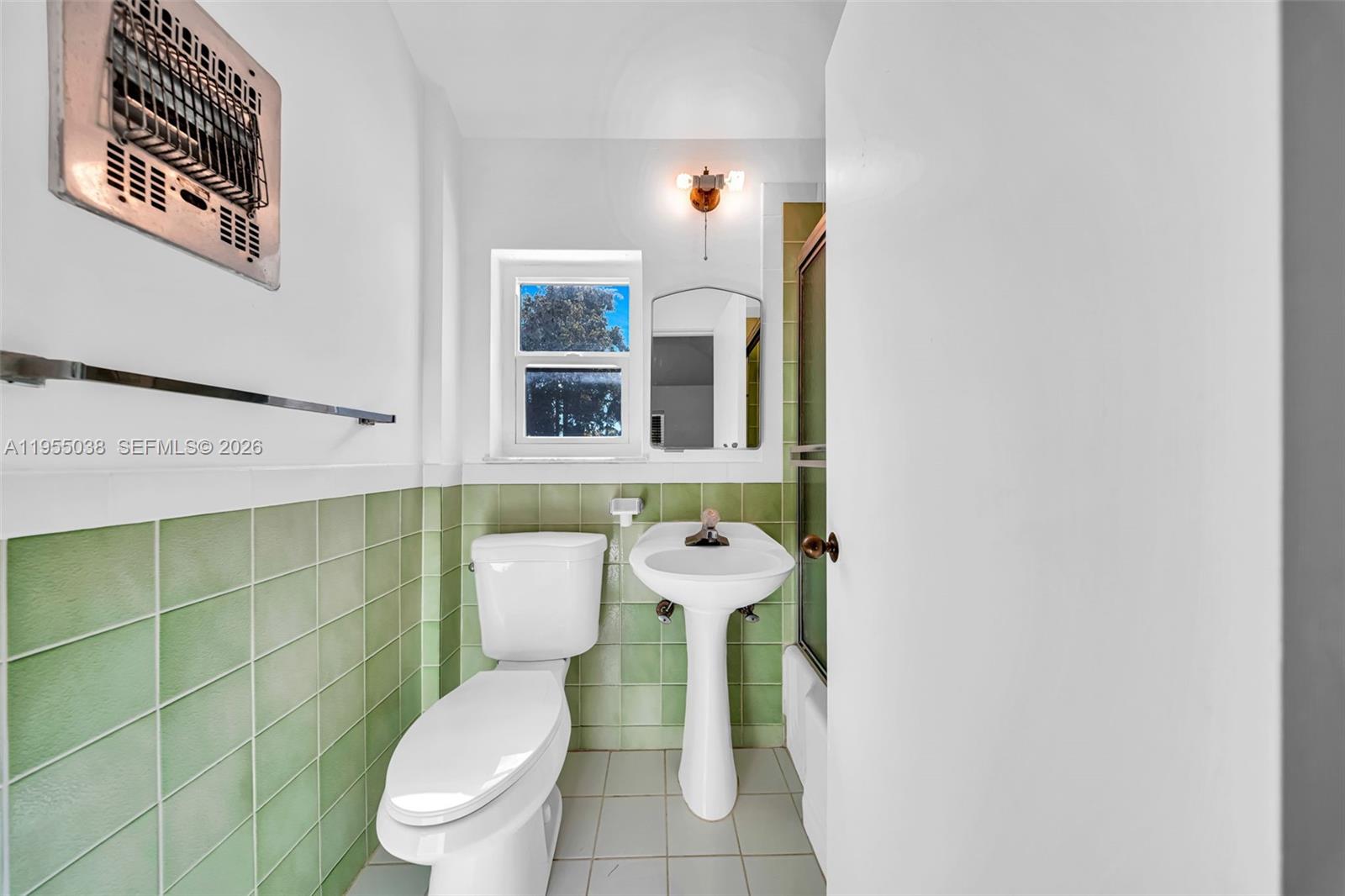 520 Morningside Dr Miami Springs, FL 33166