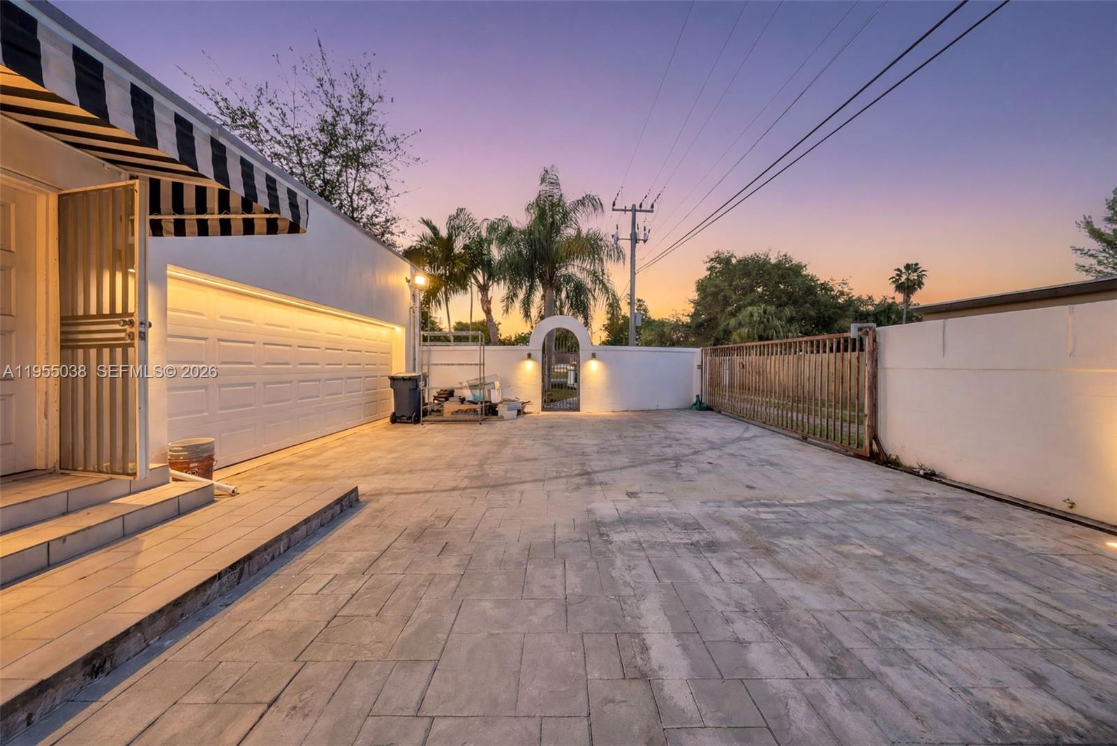 520 Morningside Dr Miami Springs, FL 33166