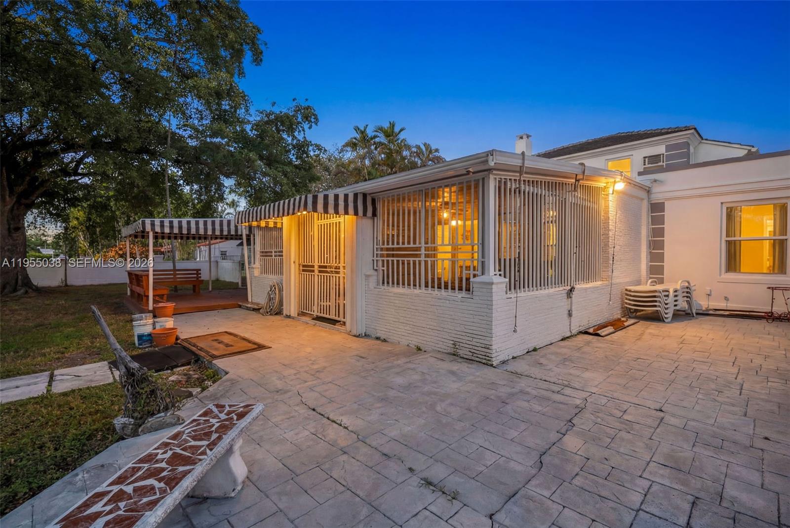 520 Morningside Dr Miami Springs, FL 33166