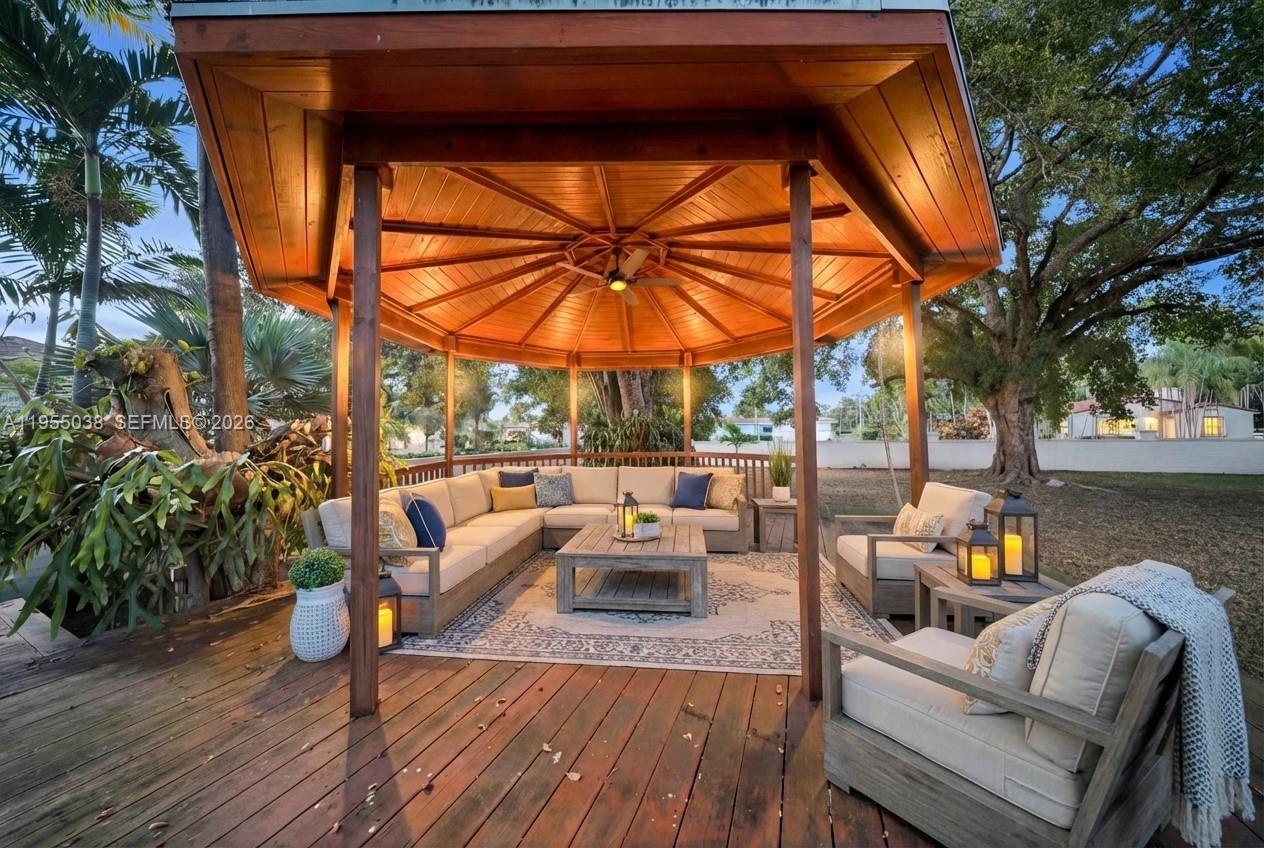 520 Morningside Dr Miami Springs, FL 33166