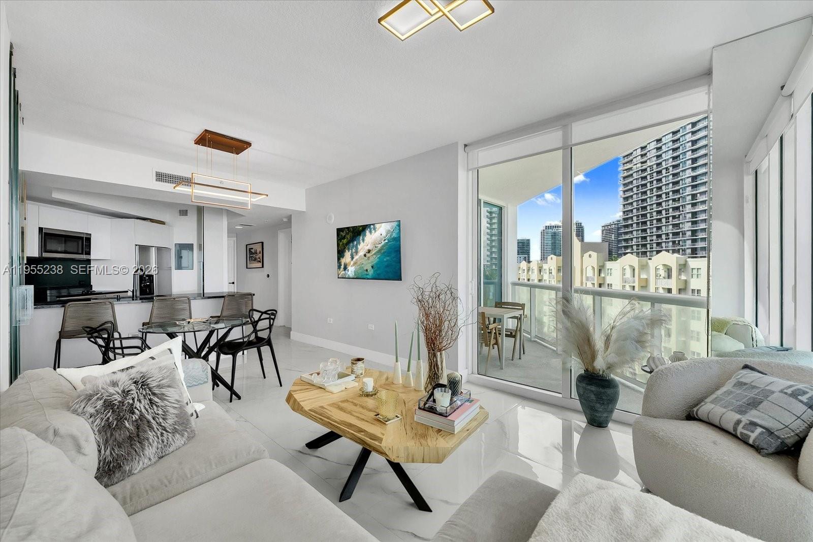 image Platinum Condominium3