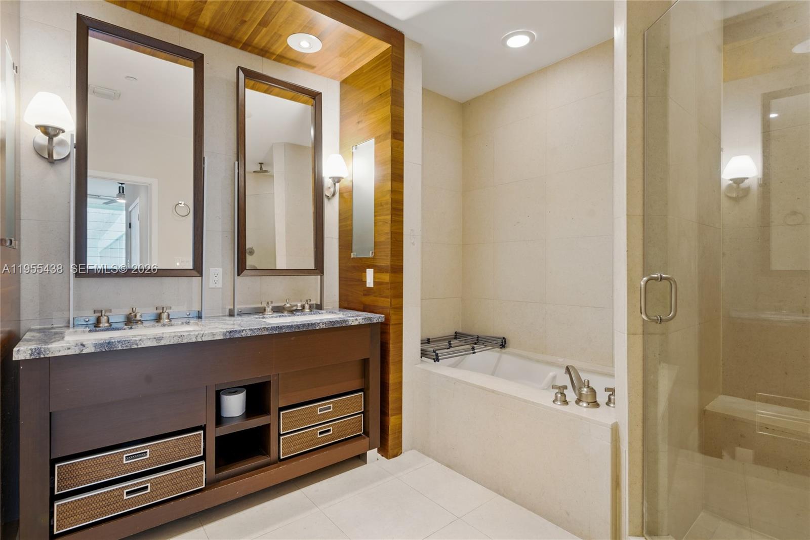 image The Carillon South Tower26