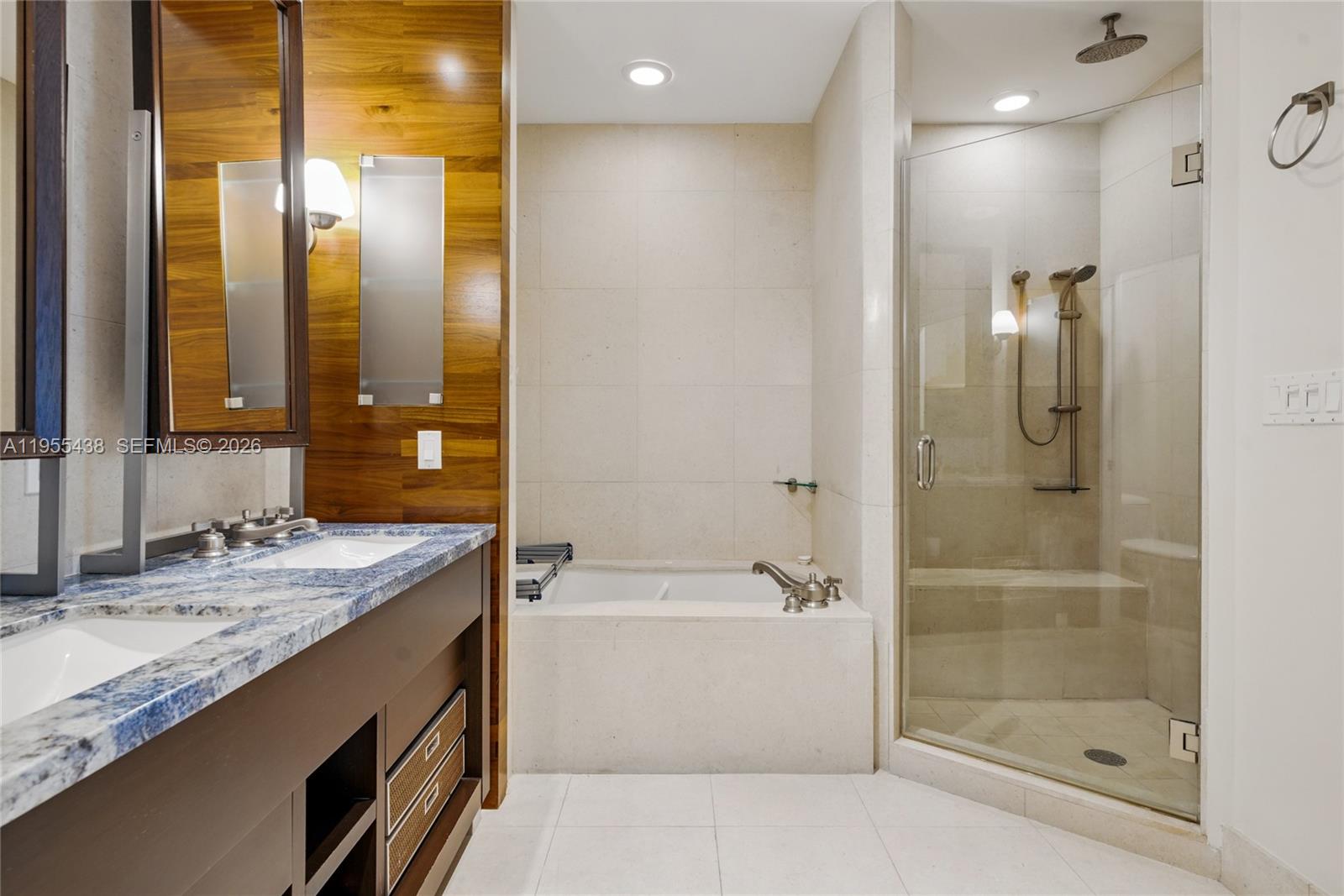 image The Carillon South Tower27