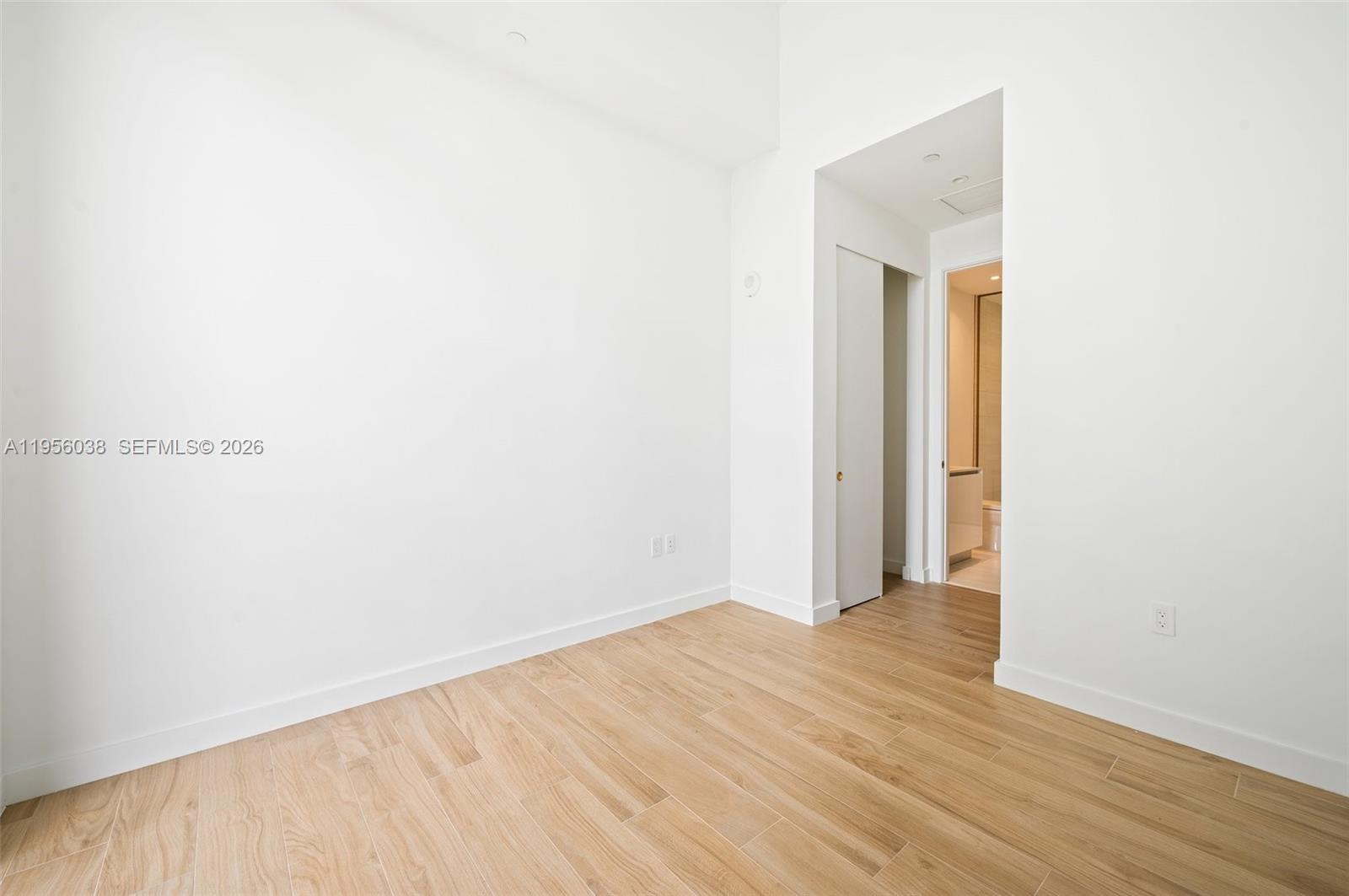 2655 S Bayshore Dr #805 Miami, FL 33133