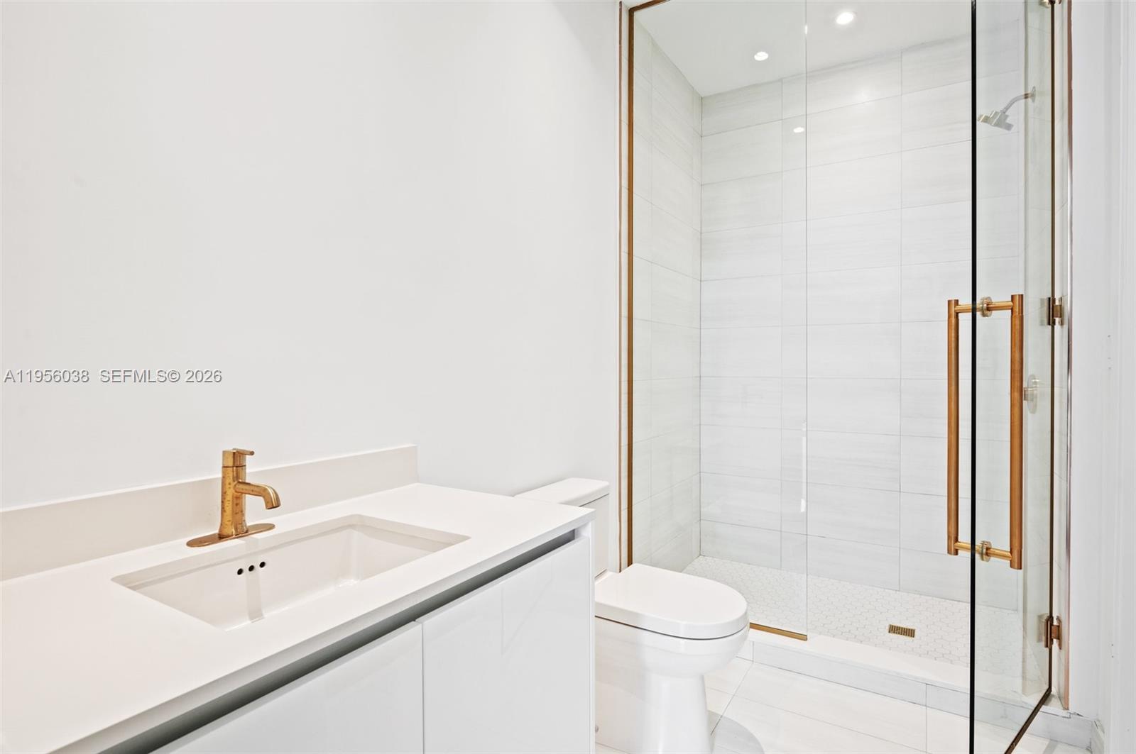 2655 S Bayshore Dr #805 Miami, FL 33133