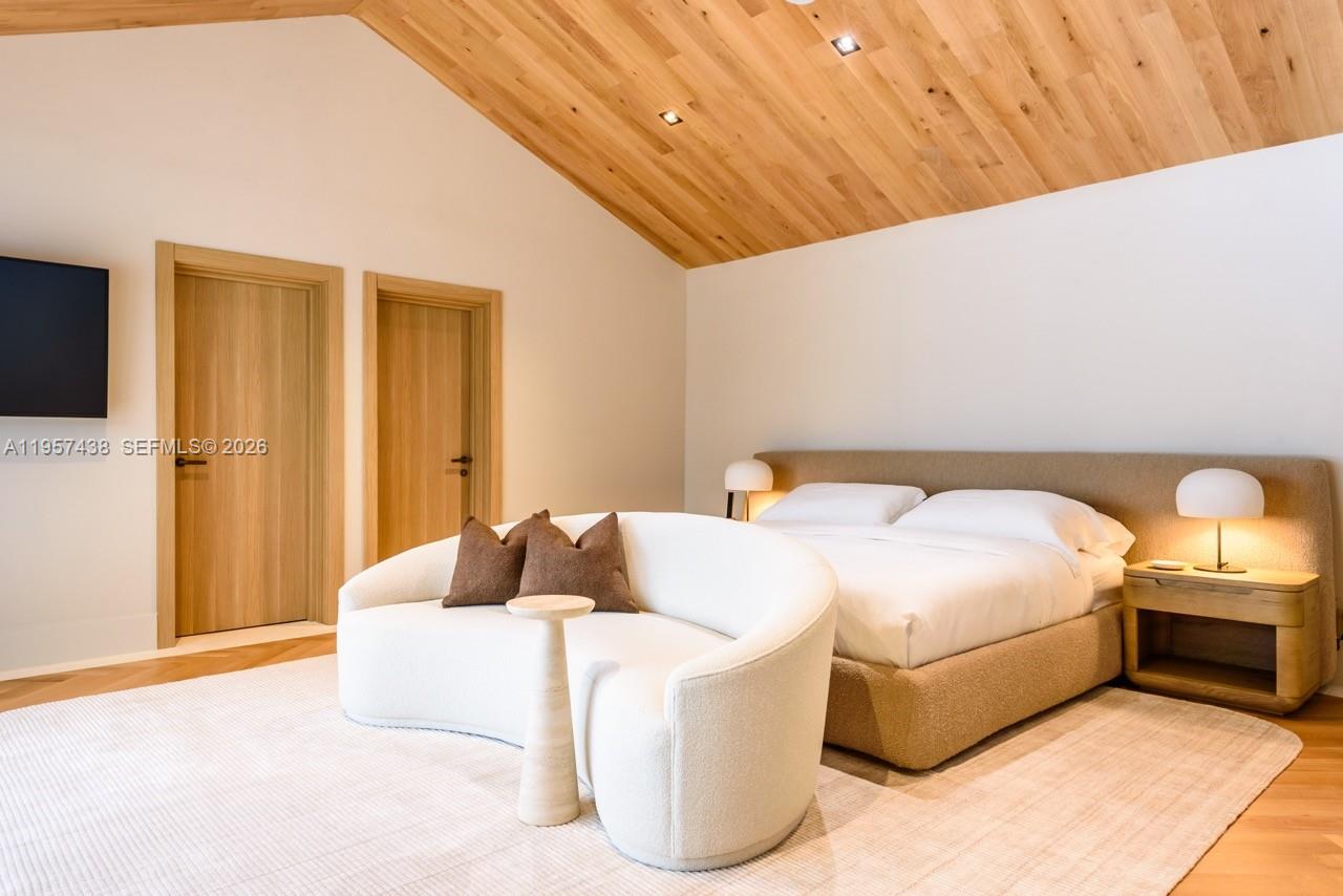 5902 SW 105th St Pinecrest, FL 33156