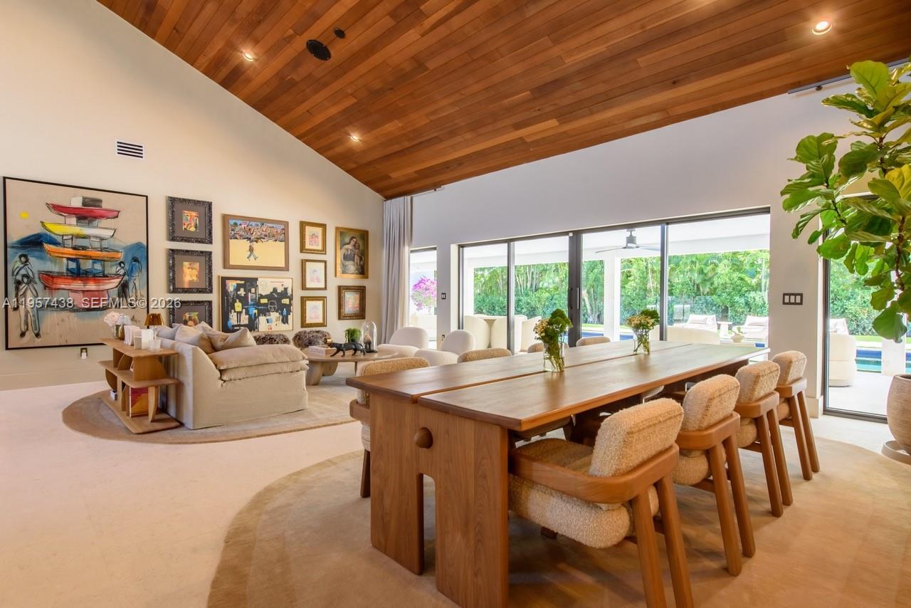 5902 SW 105th St Pinecrest, FL 33156