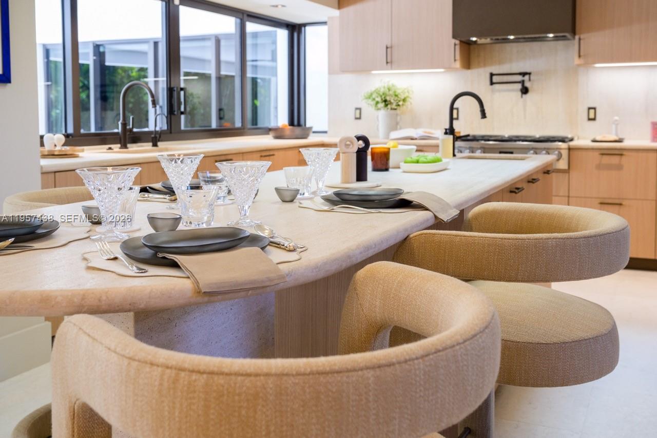 5902 SW 105th St Pinecrest, FL 33156