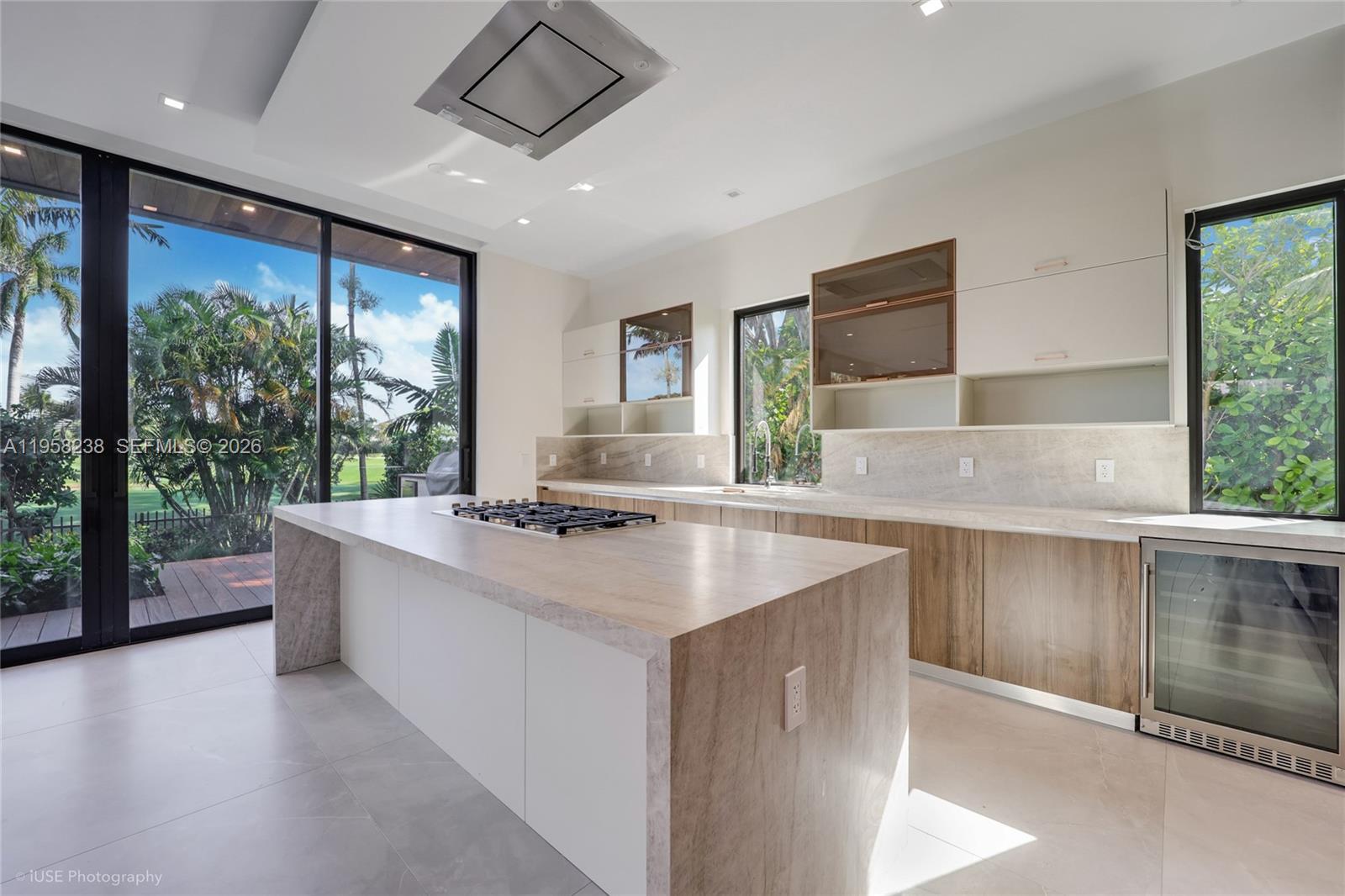 5825 Alton Rd Miami Beach, FL 33140