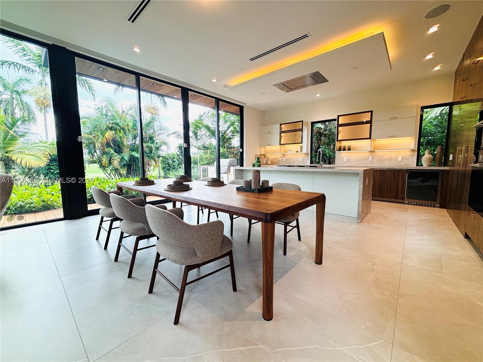 5825 Alton Rd Miami Beach, FL 33140