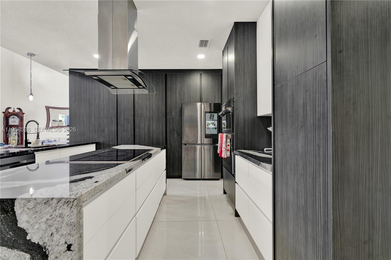 12301 NW 18th St Plantation, FL 33323