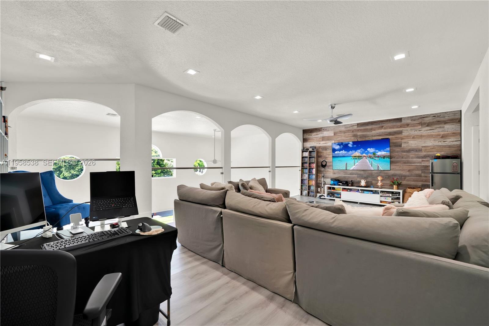 12301 NW 18th St Plantation, FL 33323