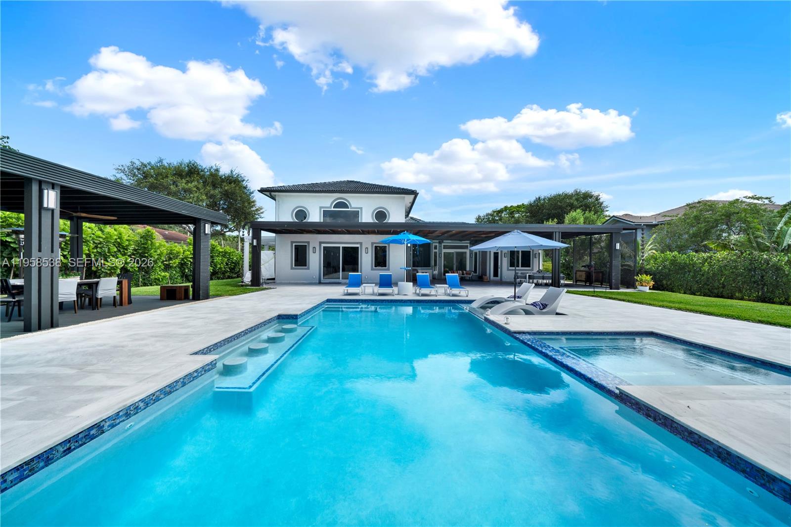 12301 NW 18th St Plantation, FL 33323