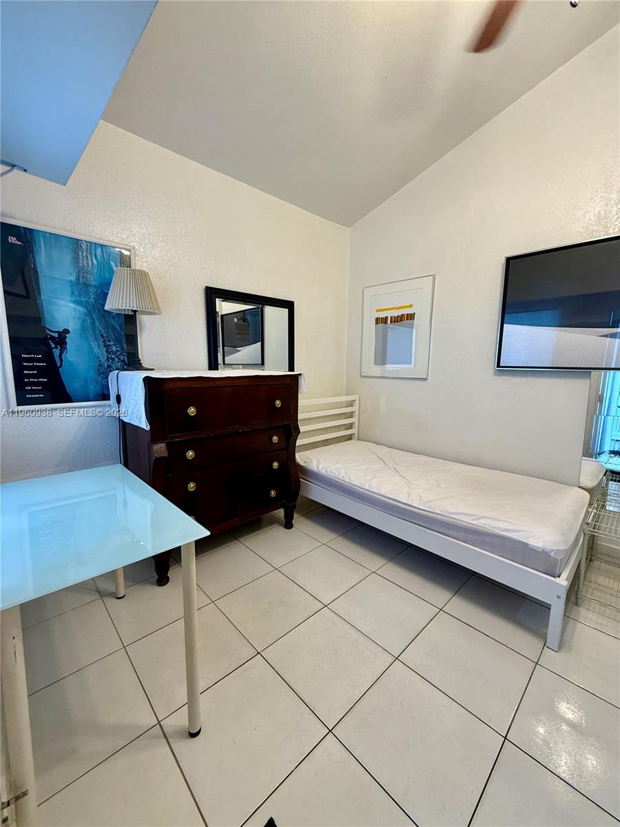 1750 SW 16th St #1 Miami, FL 33145