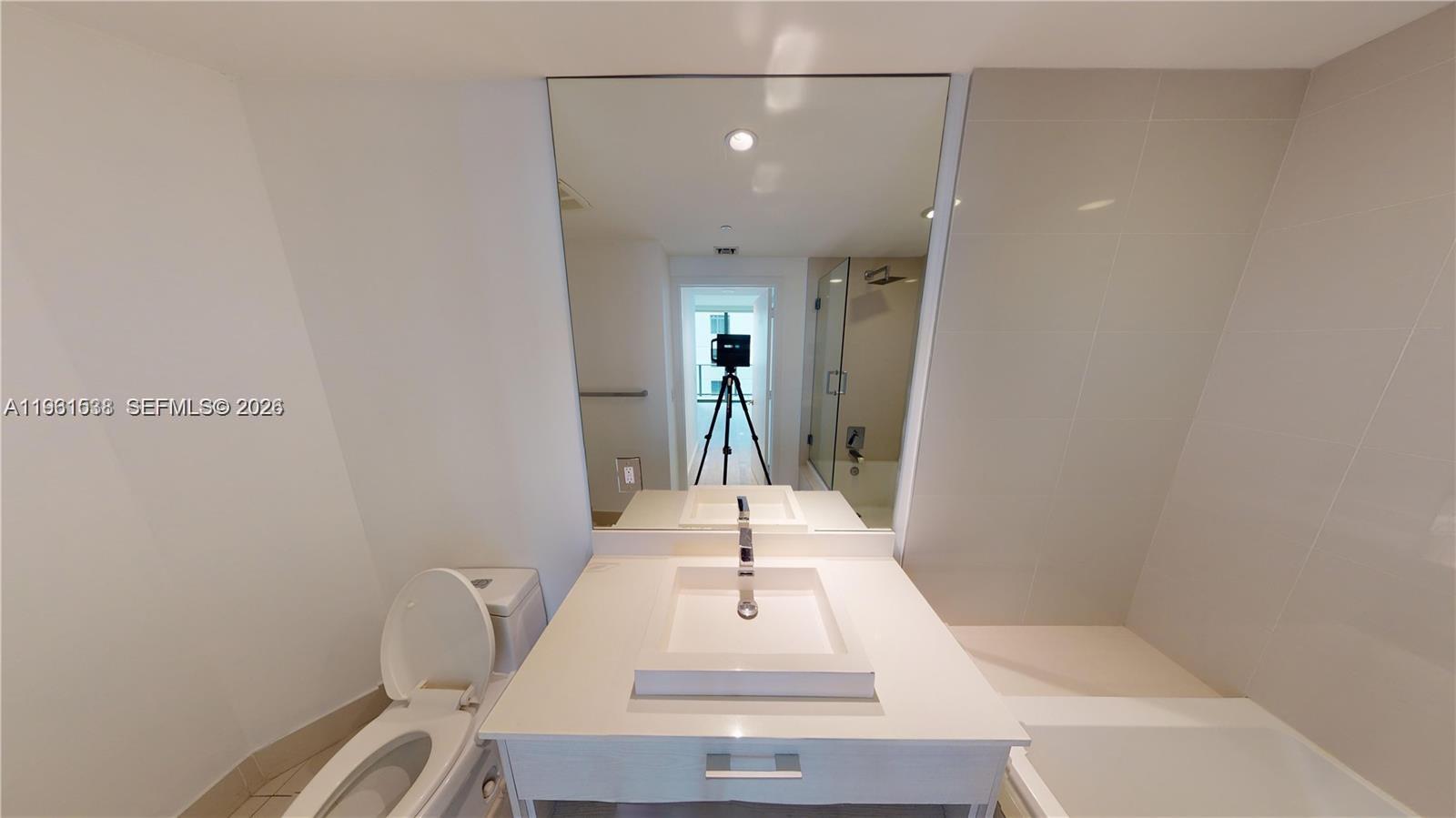 image Brickell Heights West13