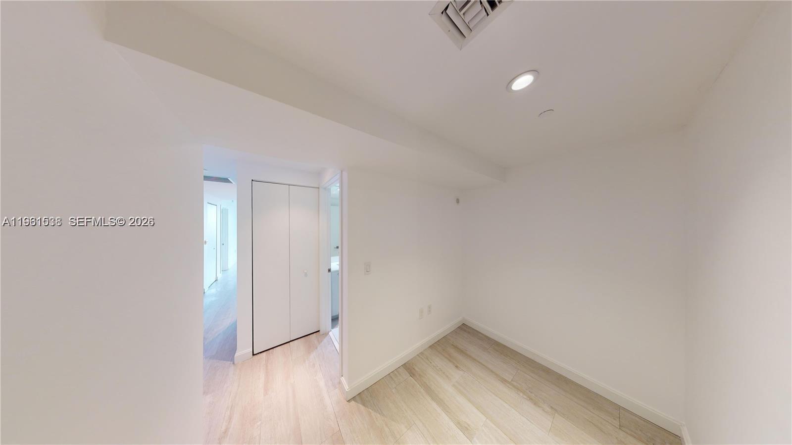 image Brickell Heights West17